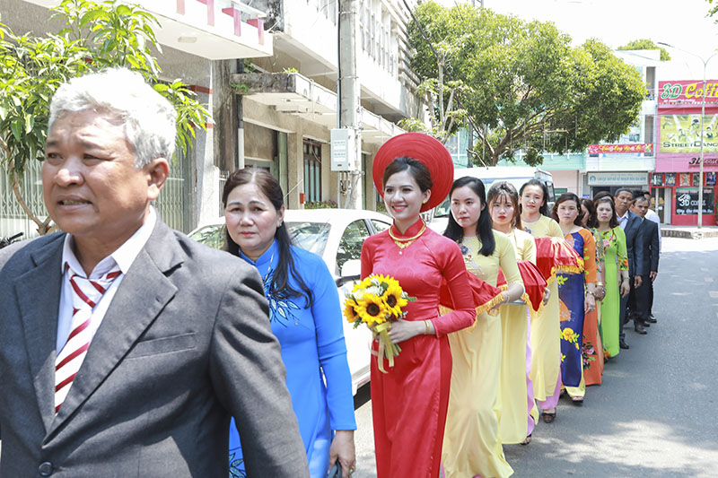 anh cuoi co dau phu yen truyen thong dep